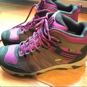 Keen waterproof hiking boots